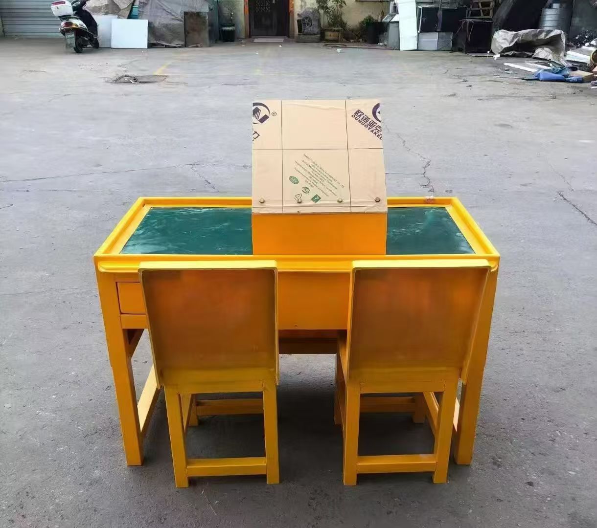 湘东防静电导通桌井下煤矿火工品发放桌：危险品流转的安全守护者